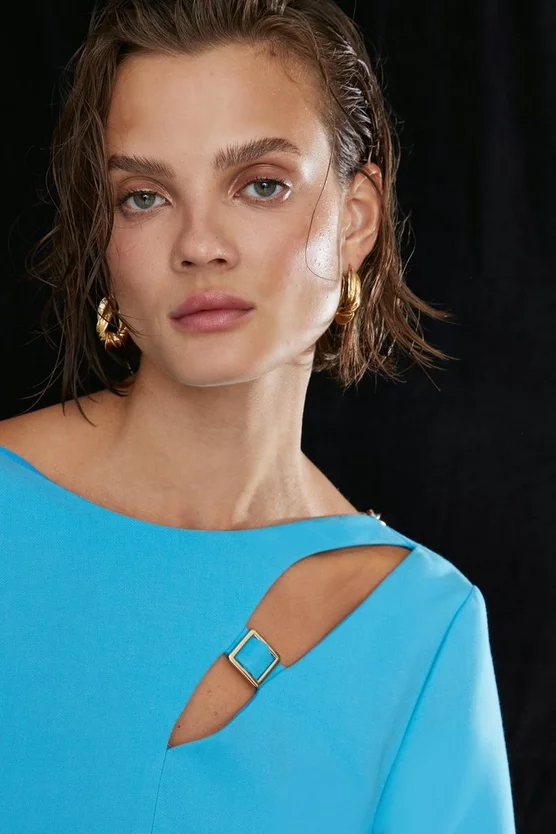 Brand new ๐ Karen Millen Compact Stretch Chain Detail Mini ๐ Dress ๐คฉ 4 Brand new ๐ Karen Millen Compact Stretch Chain Detail Mini ๐ Dress ๐คฉ - Image 2