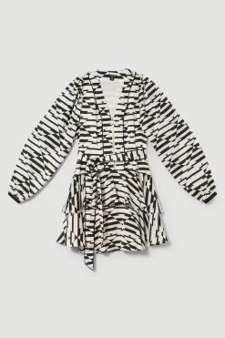 Outlet 🧨 Karen Millen Geo Print Satin Piped Tiered Belted Mini 👗 Dress ✔️ -Karen Millen Outlet store bkk08146 geo xl 3