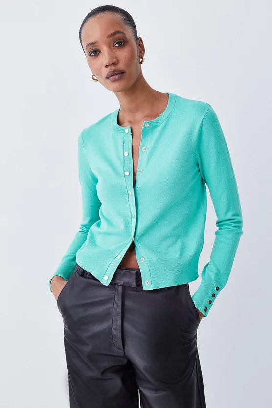 Budget ๐ Karen Millen Viscose Blend Knitted Crew Neck Cardigan โ๏ธ 10 Budget ๐ Karen Millen Viscose Blend Knitted Crew Neck Cardigan โ๏ธ - Image 8