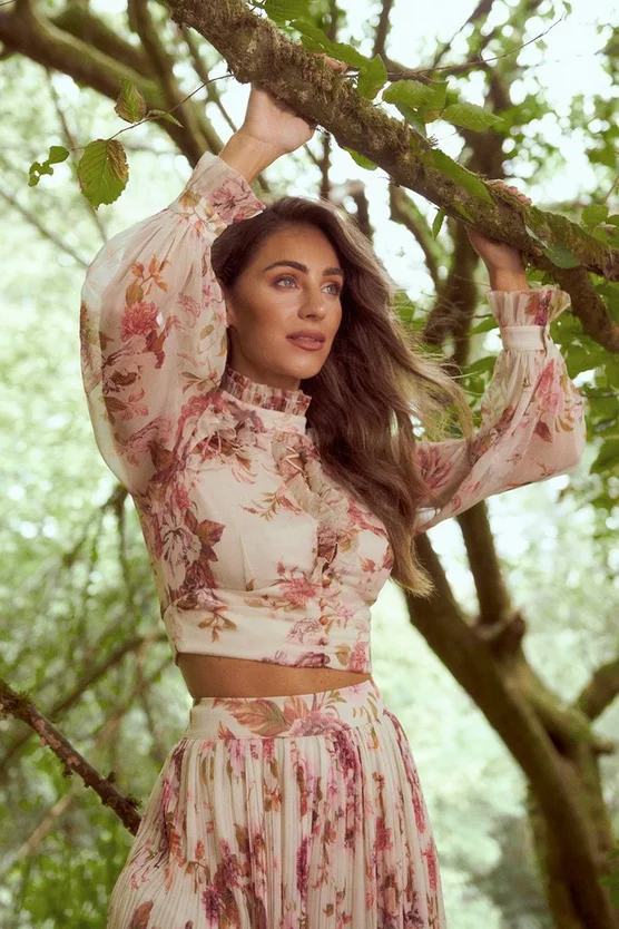 New π― Karen Millen Lydia Millen Floral Ruffle Chiffon Blouse π 9 New π― Karen Millen Lydia Millen Floral Ruffle Chiffon Blouse π - Image 7