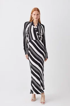 Best deal ✔️ Karen Millen Mixed Stripe Collared Batwing Midi 👗 Dress - mono 👏 13 Best deal ✔️ Karen Millen Mixed Stripe Collared Batwing Midi 👗 Dress - mono 👏 -Karen Millen Outlet store womens mono mixed stripe collared batwing midi dress