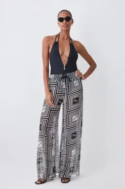Promo 😍 Karen Millen Silk Viscose Km Logo Wide Leg Beach Trouser - mono ❤️ 11 Promo 😍 Karen Millen Silk Viscose Km Logo Wide Leg Beach Trouser - mono ❤️ -Karen Millen Outlet store womens mono silk viscose km logo wide leg beach trouser